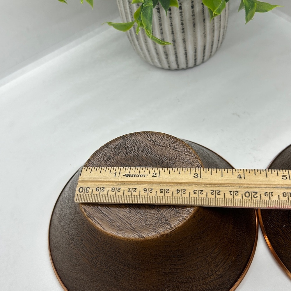 Coppercraft Guild-Copper Rimmed Woodgrain Resin 2 Pc Salad Bowl Set. - Picture 7 of 8